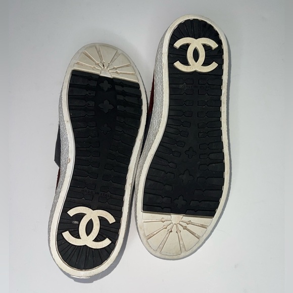 CHANEL CC Slip-On Sneakers Suede Plaid Tweed Size 37.5 / 7 - Picture 2 of 6